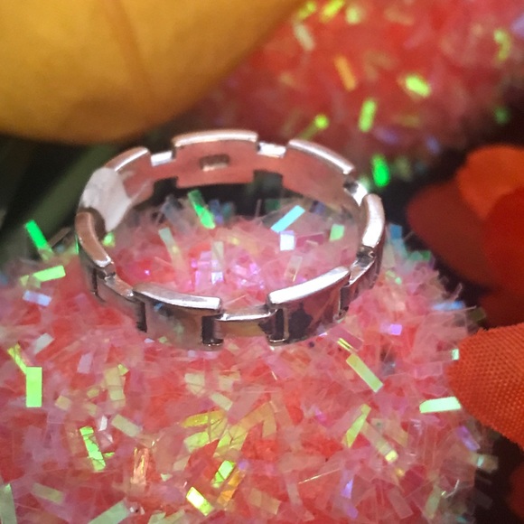 Stamped Sterling Silver 9 1/2 Ring - Picture 2 of 3